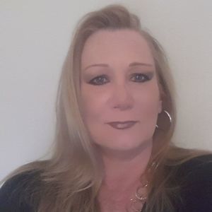 Meet your Posher, Laural